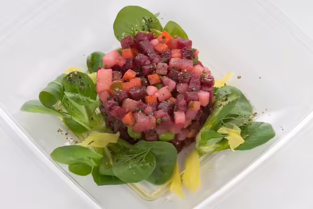 Винегрет с консервированным мясом
